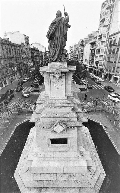 Fotografia de Roger de Llúria feta des de la passarel·la (1989)